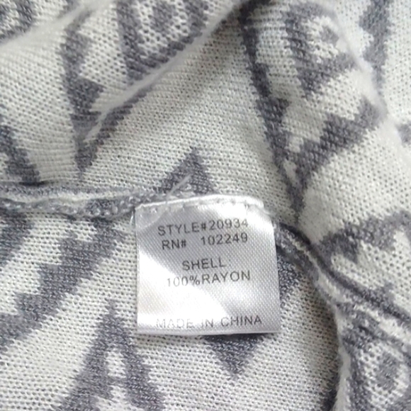 Skies Are Blue Gray Aztec Carnigan 3/4 Sleeve Light Sweater S - Picture 7 of 8